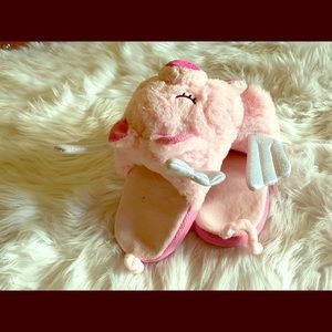 Girls Winged pig slippers